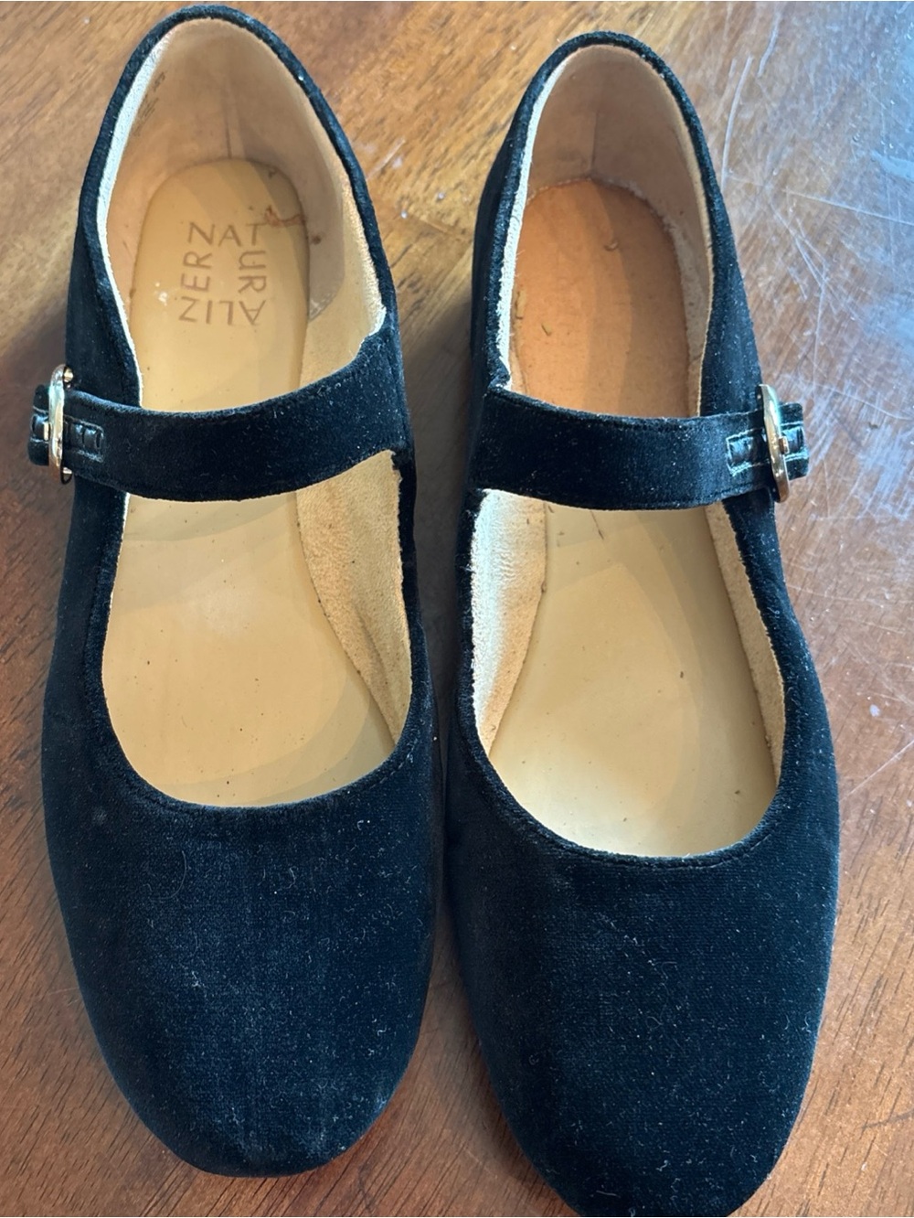 Naturalized Black Velvet Mary Jane 9.5M Shoes